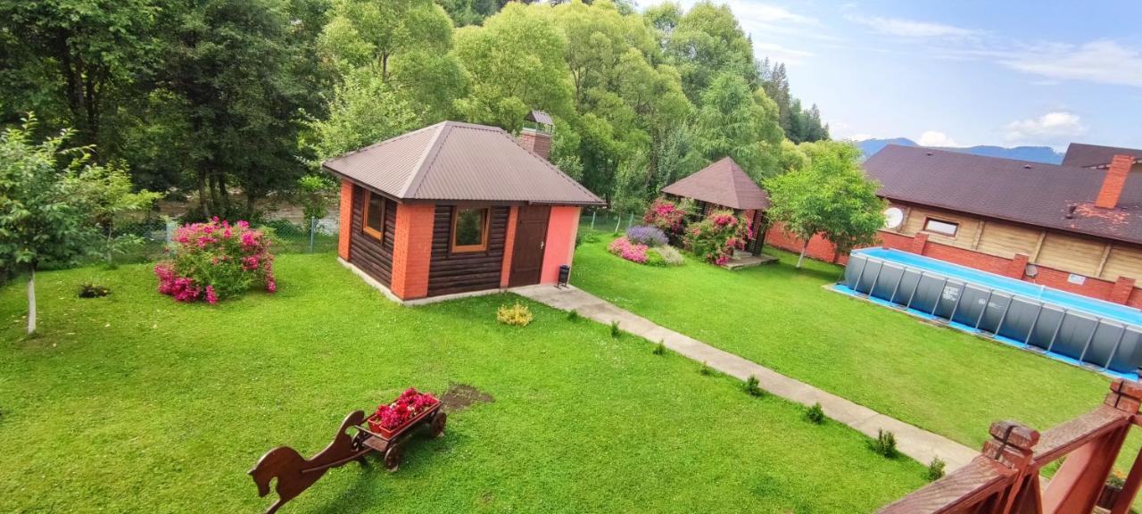 Vodograi Hotell Slavske Exteriör bild